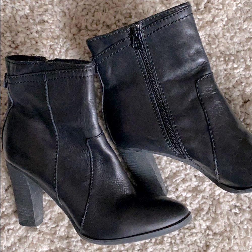 Women’s Calvin Klein leather boots